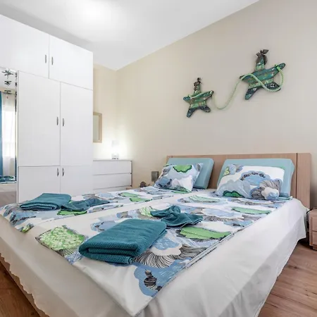 Spacious Family | Free Street Parking Appartement